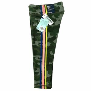 NEW Girls Camo Green Athletic Capri S